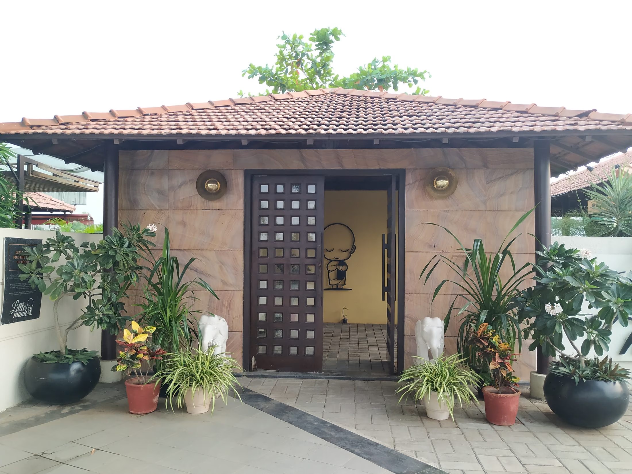 Little Monk Restaurant 13