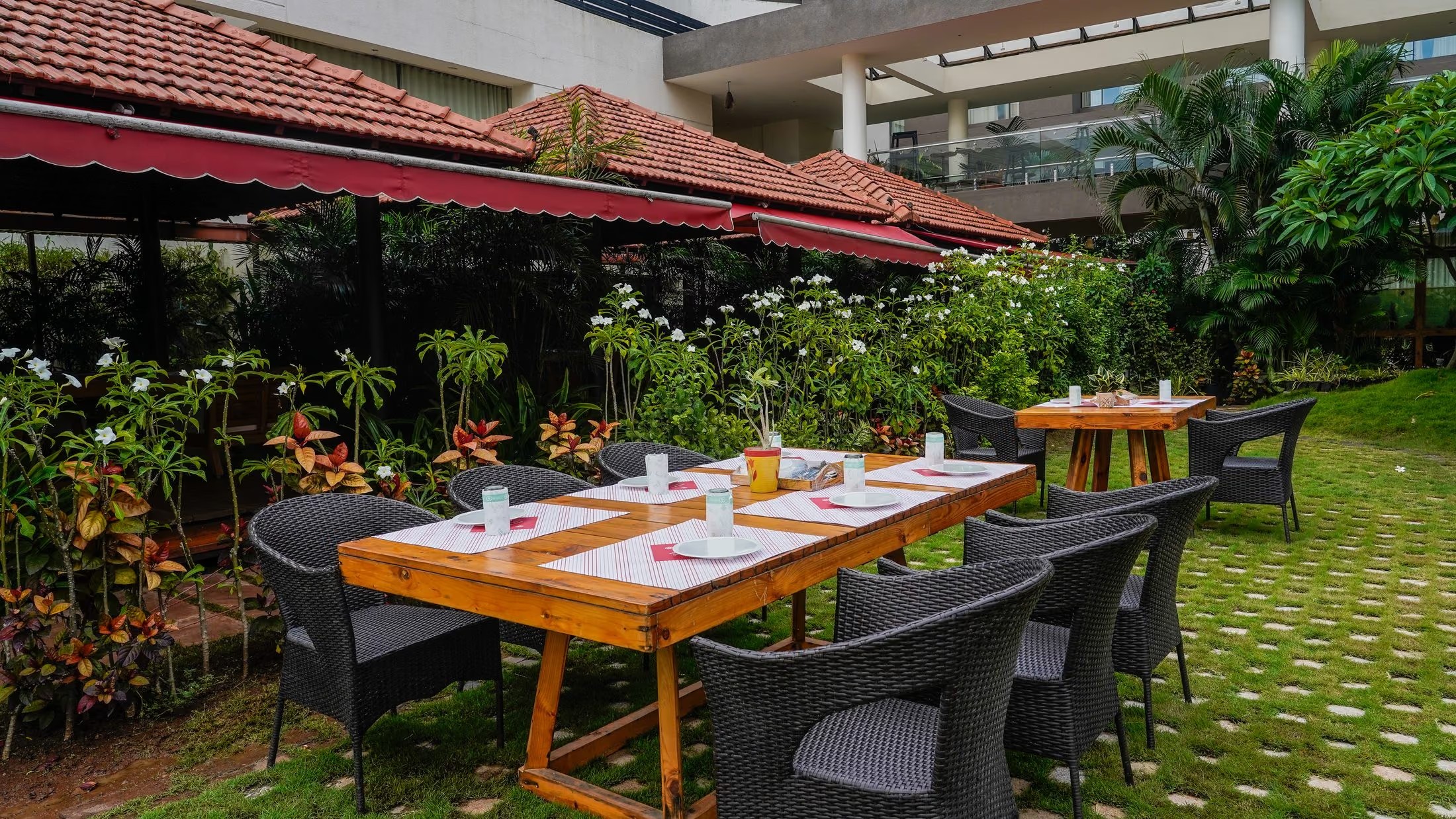 Little Monk Restaurant 4