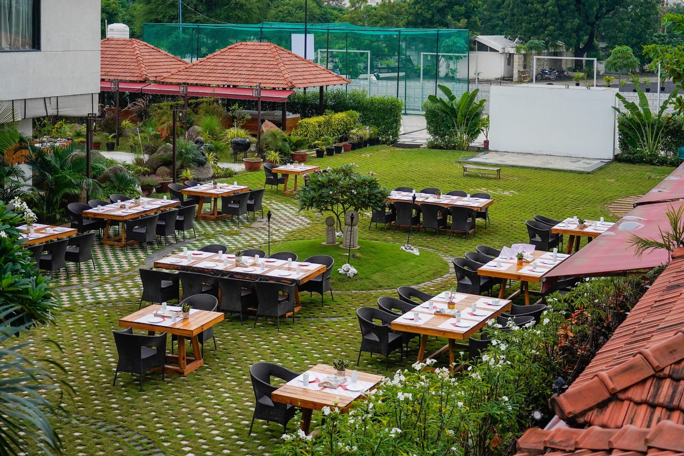 Little Monk Restaurant 6