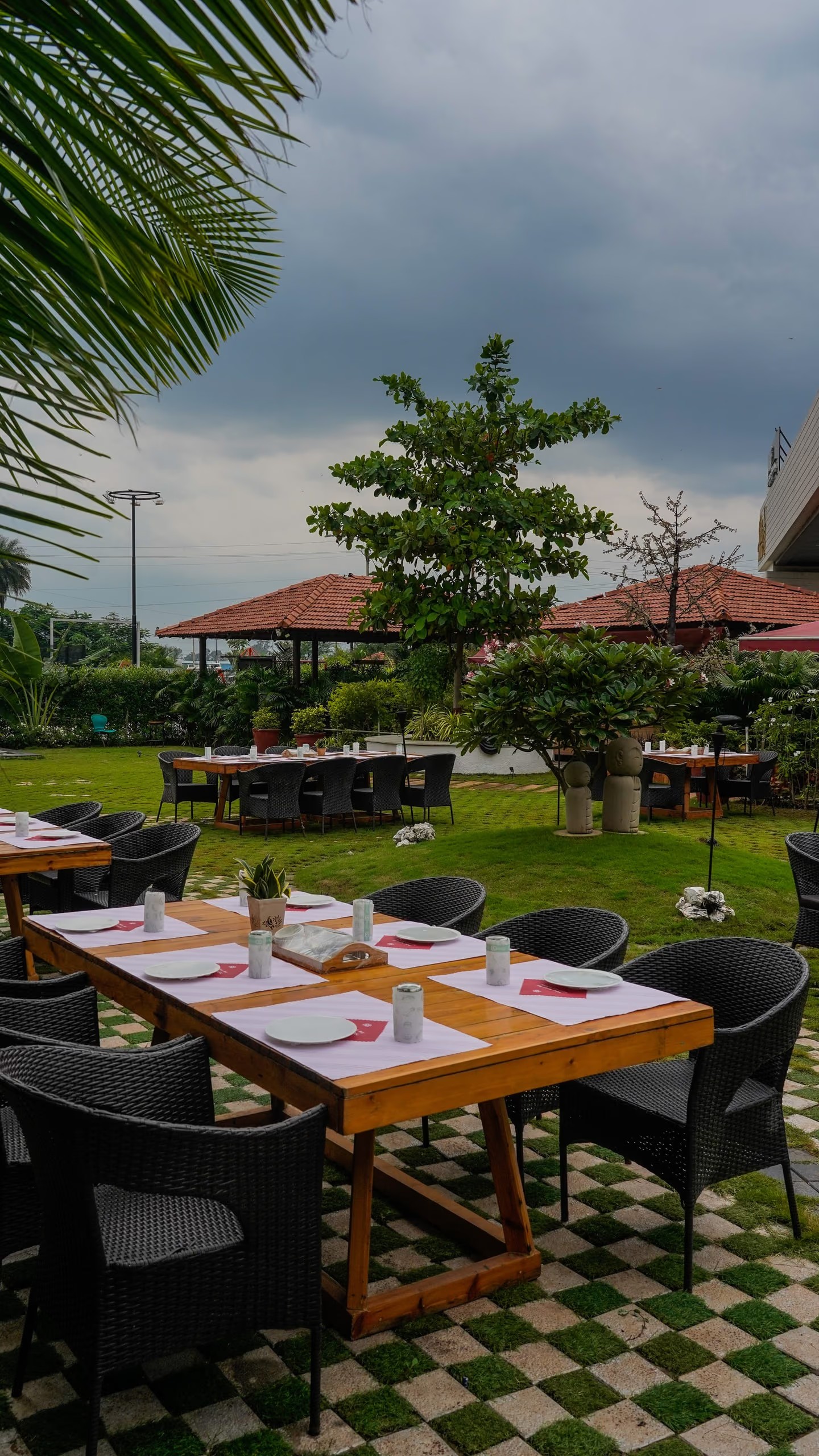 Little Monk Restaurant 8